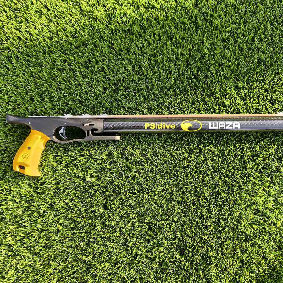 Fusil PS-Dive Waza Carbon con Guía integral cabezal abierto y doble goma - Vista 2